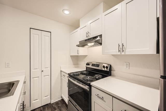 1-bedroom apartment at Brookhaven Apartments in Federal Way, WA